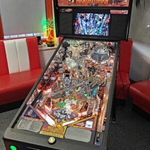 Star Wars Mandalorian Premium Flipper Stern Pinball (Vorführgerät)