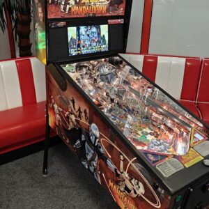 Star Wars Mandalorian Premium Flipper Stern Pinball (Vorführgerät)