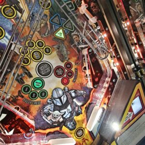 Star Wars Mandalorian Premium Flipper Stern Pinball (Vorführgerät)
